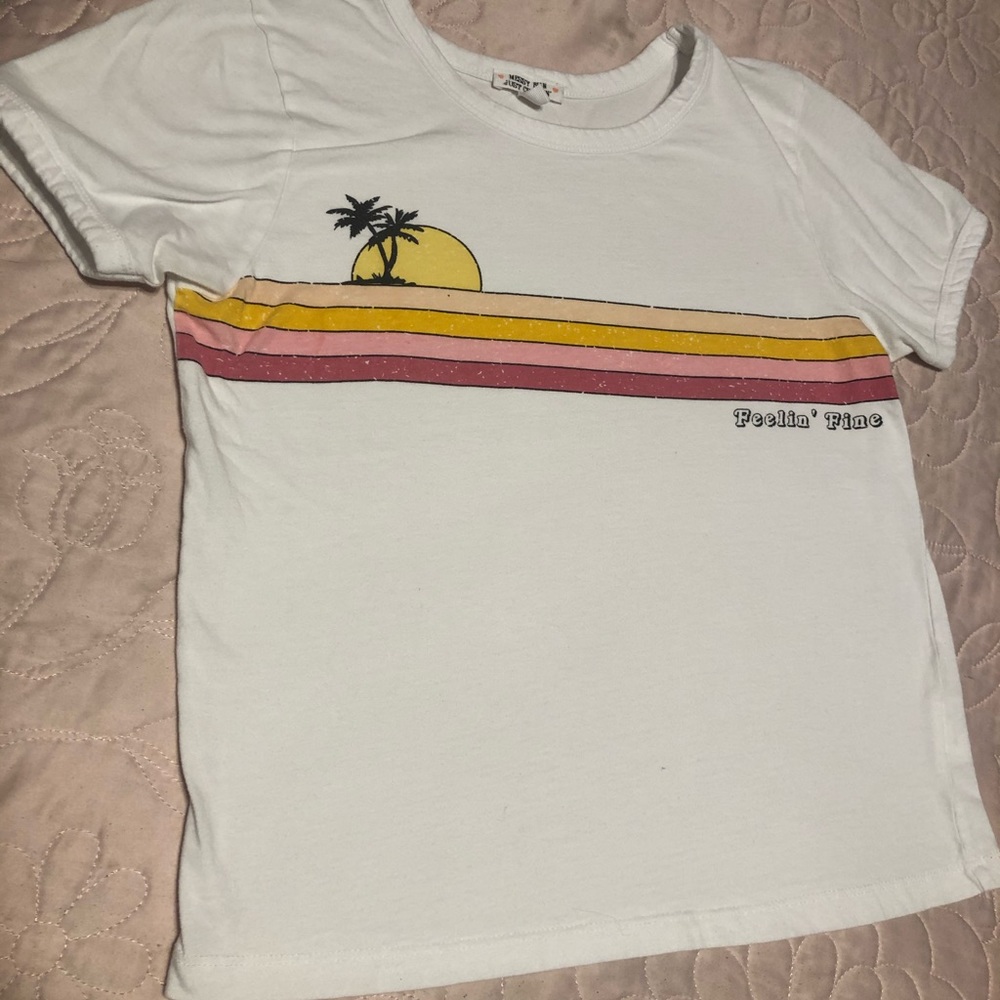 Tee shirt